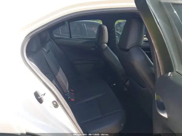 JTHU9JBH2K2019087 2019 LEXUS UX - Image 8