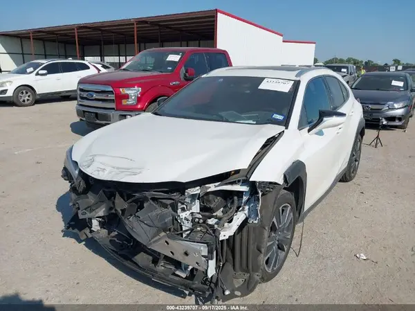 JTHU9JBH3K2000516 2019 LEXUS UX - Image 2