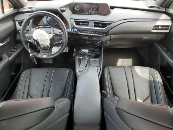 JTHU9JBH3K2000533 2019 LEXUS UX - Image 8