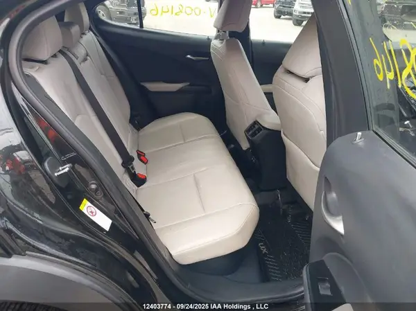 JTHU9JBH3K2008146 2019 LEXUS UX - Image 8