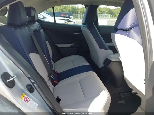 JTHU9JBH4K2010326 2019 LEXUS UX - Image 8