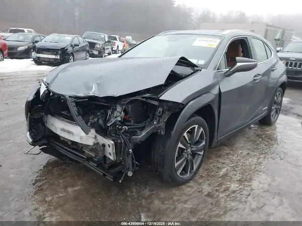 JTHU9JBH4K2014800 2019 LEXUS UX - Image 2
