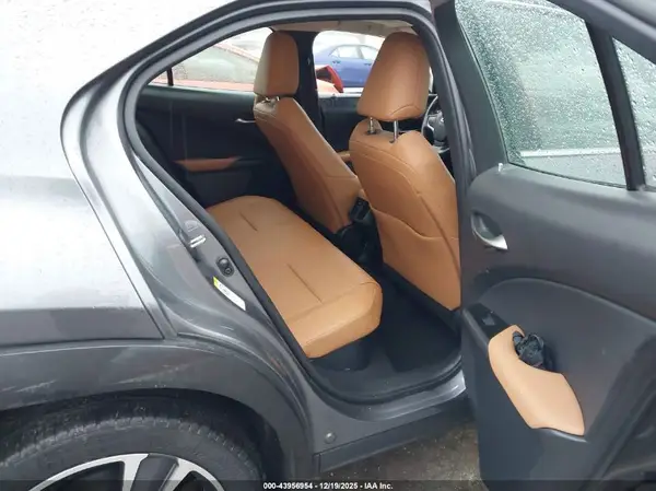 JTHU9JBH4K2014800 2019 LEXUS UX - Image 8