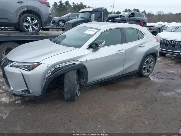 JTHU9JBH4K2018040 2019 LEXUS UX - Image 2