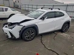 JTHU9JBH5K2015745 2019 LEXUS UX