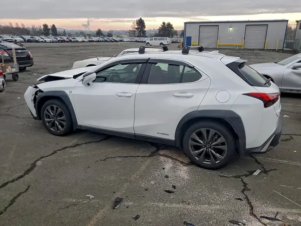 JTHU9JBH5K2015745 2019 LEXUS UX - Image 2