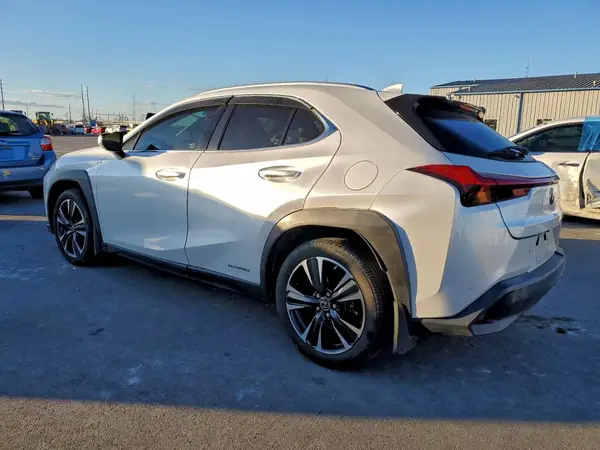 JTHU9JBH5K2016135 2019 LEXUS UX - Image 2