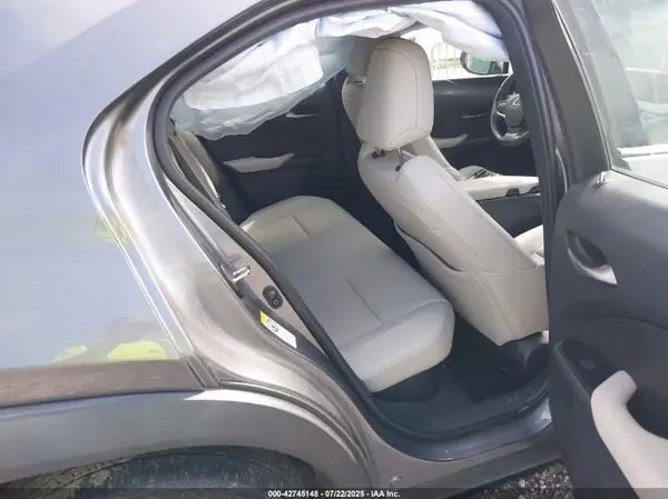 JTHU9JBH7K2016279 2019 LEXUS UX - Image 8
