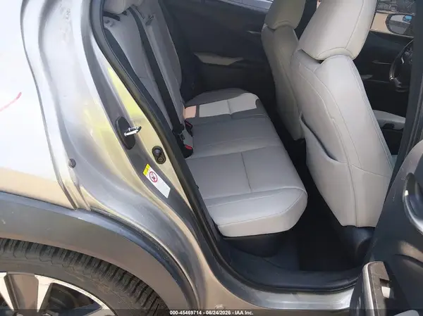 JTHU9JBH8K2002035 2019 LEXUS UX - Image 8