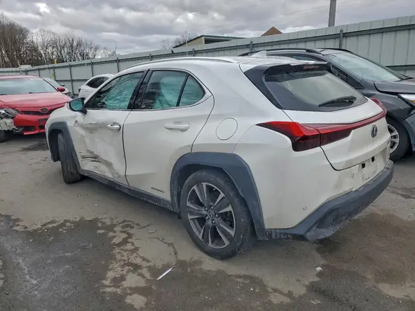 JTHU9JBH8K2017912 2019 LEXUS UX - Image 2