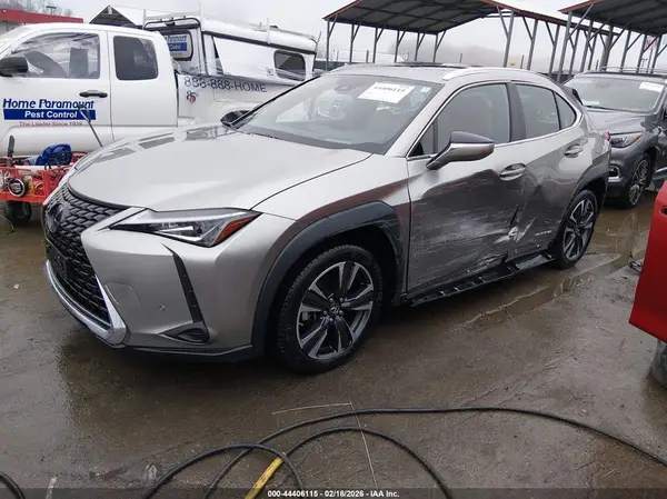 JTHU9JBH9K2016719 2019 LEXUS UX - Image 2
