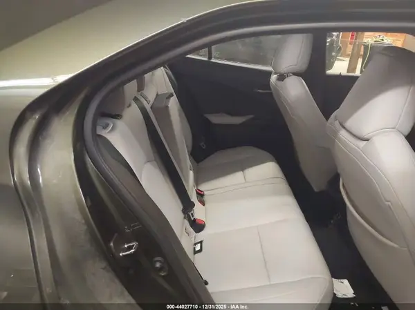 JTHU9JBH9K2019930 2019 LEXUS UX - Image 8