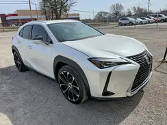 JTHU9JBHXK2019709 2019 LEXUS UX
