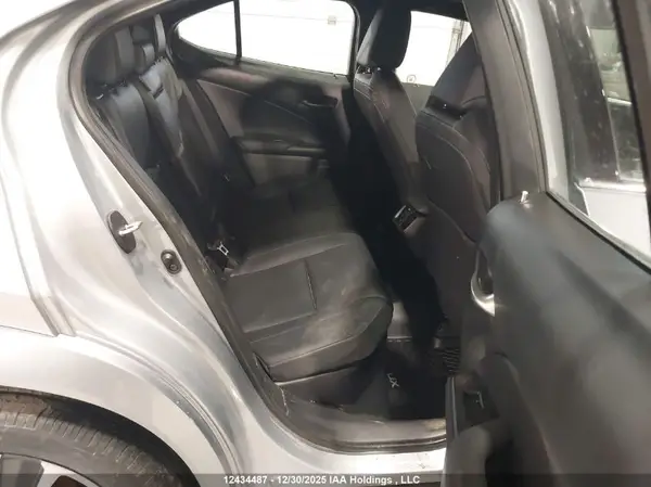 JTHUCJDH0S2002934 2025 LEXUS UX - Image 8