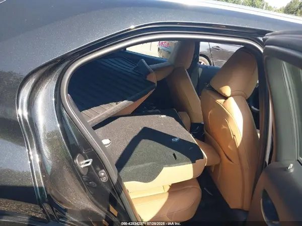 JTHUCJDH2S2003275 2025 LEXUS UX - Image 8