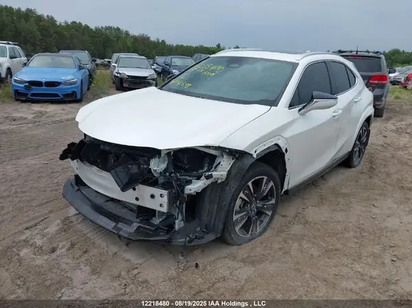 JTHUCJDH2S2004698 2025 LEXUS UX - Image 2