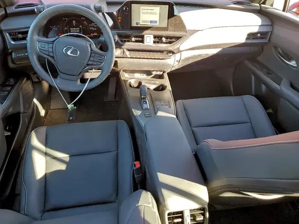 JTHUCJDH2S2008296 2025 LEXUS UX - Image 8