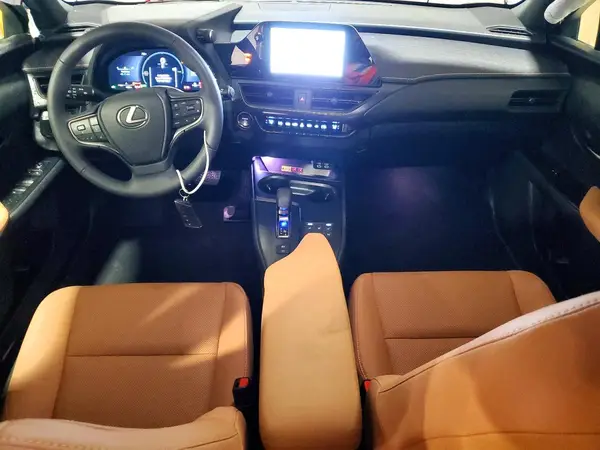 JTHUCJDH4T2017230 2026 LEXUS UX - Image 8