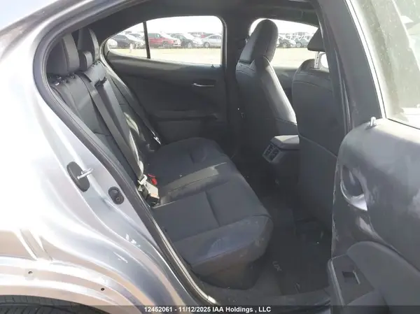 JTHUCJDH6S2004235 2025 LEXUS UX - Image 8