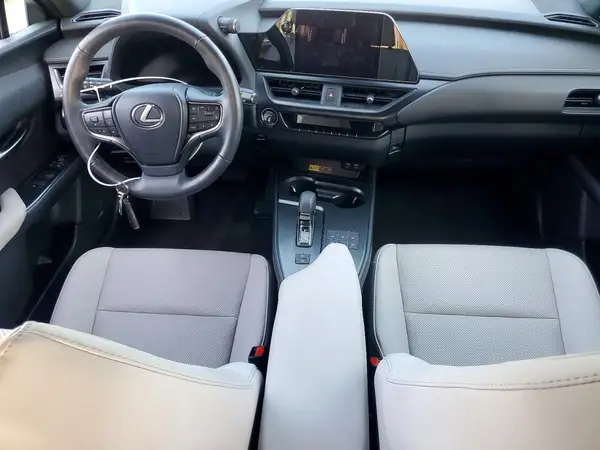 JTHUCJDH8S2012059 2025 LEXUS UX - Image 8