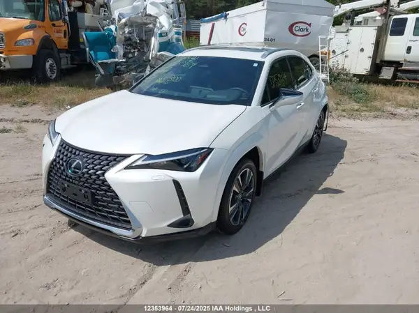 JTHUCJDH9S2002513 2025 LEXUS UX - Image 2