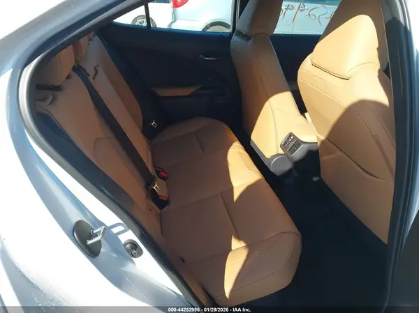 JTHUCJDH9S2008909 2025 LEXUS UX - Image 8