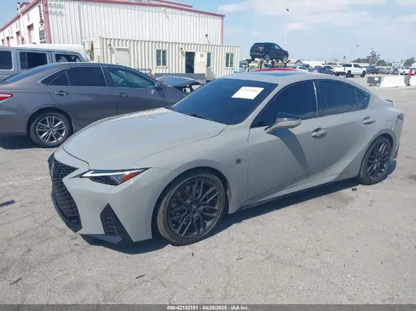 JTHUP1D25N5001359 2022 LEXUS IS - Image 2