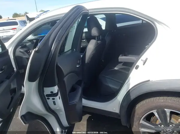 JTHX3JBH0L2030346 2020 LEXUS UX - Image 8