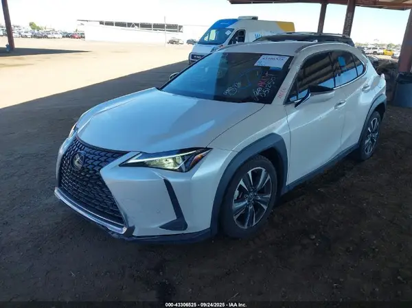 JTHX3JBH0N2051250 2022 LEXUS UX - Image 2
