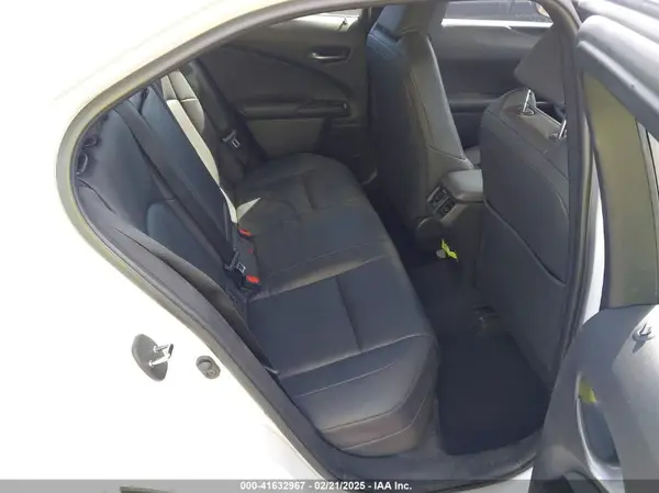 JTHX3JBH0N2055167 2022 LEXUS UX - Image 8