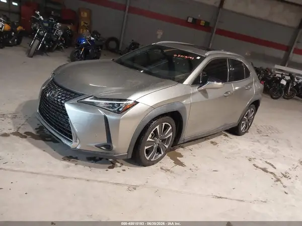 JTHX3JBH2L2025052 2020 LEXUS UX - Image 2