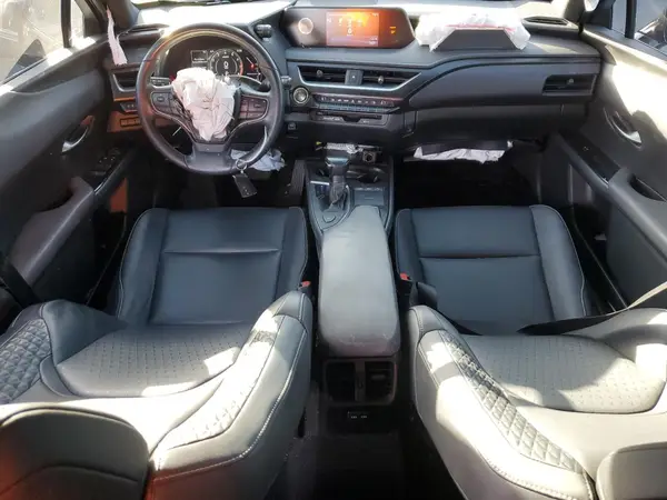 JTHX3JBH3M2032478 2021 LEXUS UX - Image 8