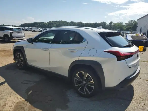 JTHX3JBH5L2029435 2020 LEXUS UX - Image 2