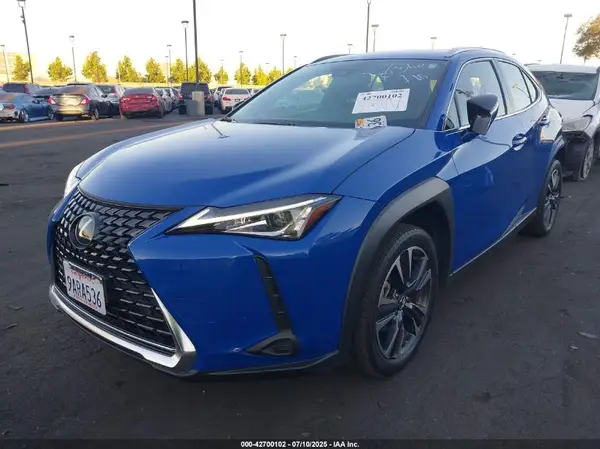 JTHX3JBH5N2050207 2022 LEXUS UX - Image 2