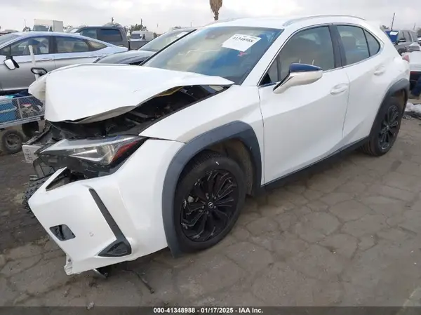 JTHX3JBH6M2042096 2021 LEXUS UX - Image 2