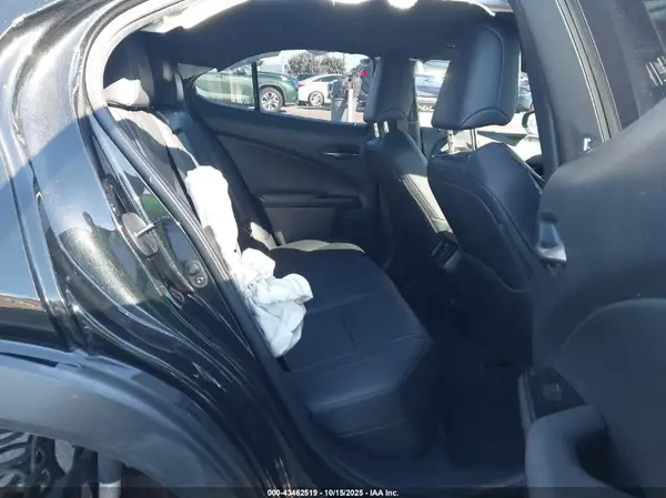 JTHX3JBH6N2050894 2022 LEXUS UX - Image 8