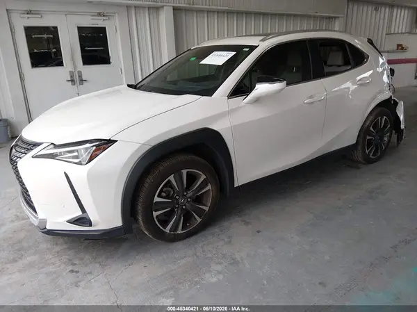JTHX3JBH7L2022776 2020 LEXUS UX - Image 2