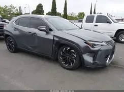 JTHX3JBH7L2026603 2020 LEXUS UX