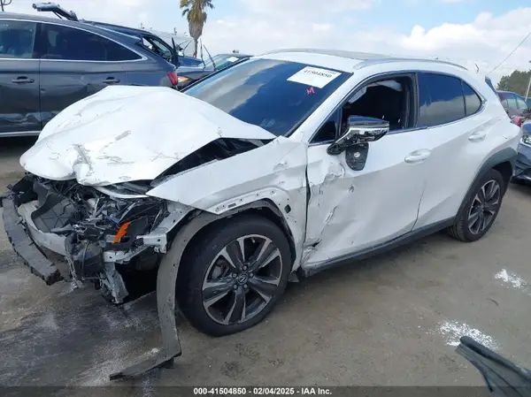 JTHX3JBH7L2026746 2020 LEXUS UX - Image 2