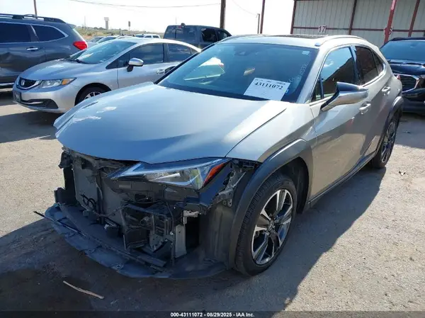 JTHX3JBH7L2029145 2020 LEXUS UX - Image 2