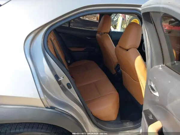 JTHX3JBH7L2029145 2020 LEXUS UX - Image 8