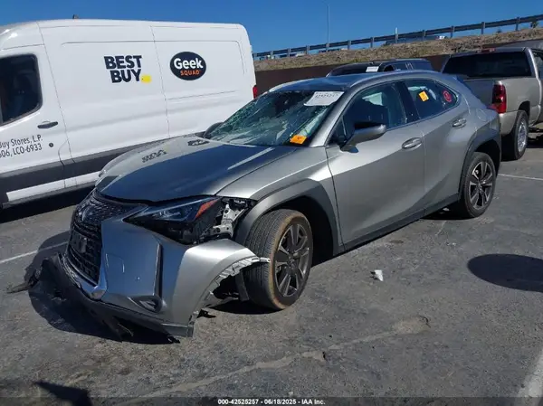 JTHX3JBH7M2039434 2021 LEXUS UX - Image 2