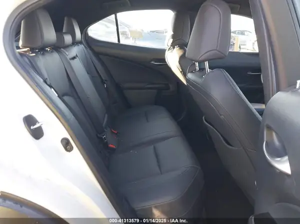 JTHX3JBH7N2050208 2022 LEXUS UX - Image 8