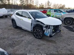 JTHX3JBH8L2021586 2020 LEXUS UX