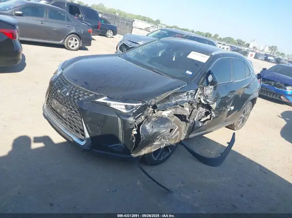 JTHX3JBH8L2031485 2020 LEXUS UX - Image 2