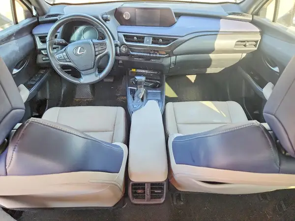 JTHX3JBH8M2037031 2021 LEXUS UX - Image 8