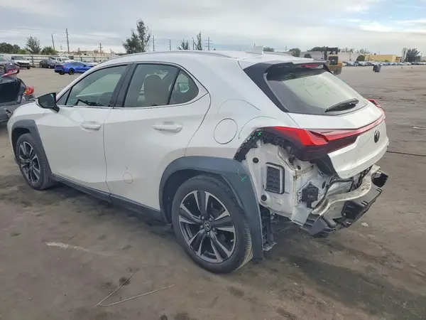 JTHX3JBH8M2040396 2021 LEXUS UX - Image 2
