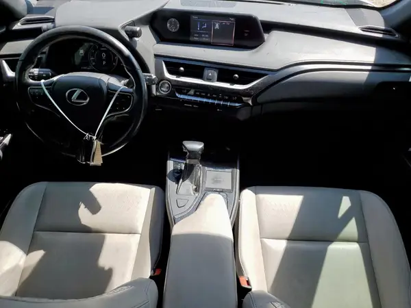 JTHX3JBH9L2023556 2020 LEXUS UX - Image 8