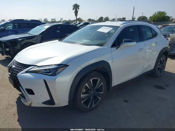 JTHX3JBH9M2036096 2021 LEXUS UX - Image 2