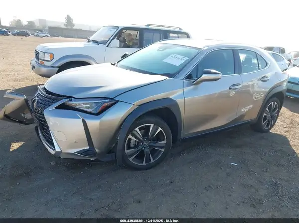 JTHX3JBH9M2040925 2021 LEXUS UX - Image 2